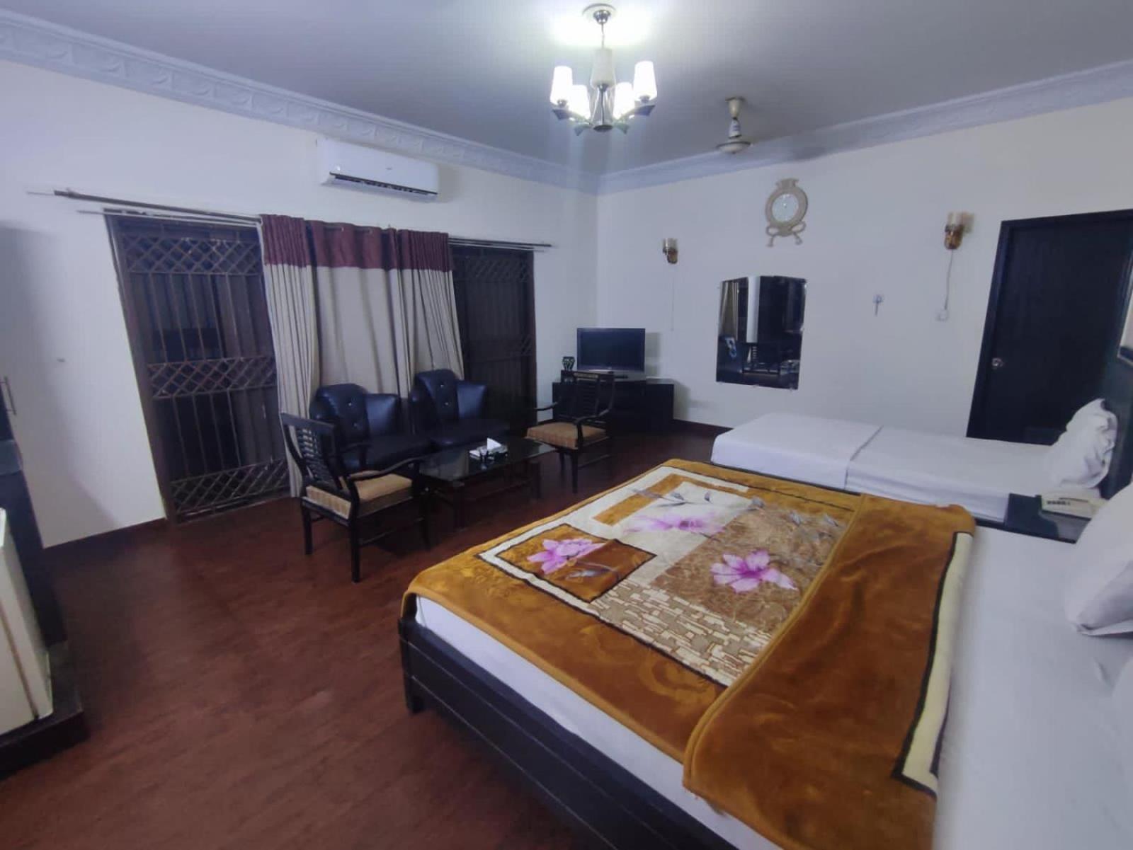 קראצ'י Hotel Clifton Inn מראה חיצוני תמונה